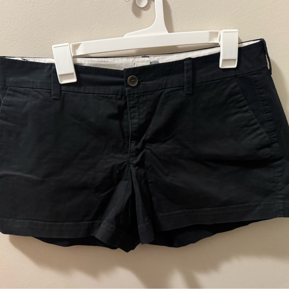 Old Navy Black Bermuda Shorts Casual Style
